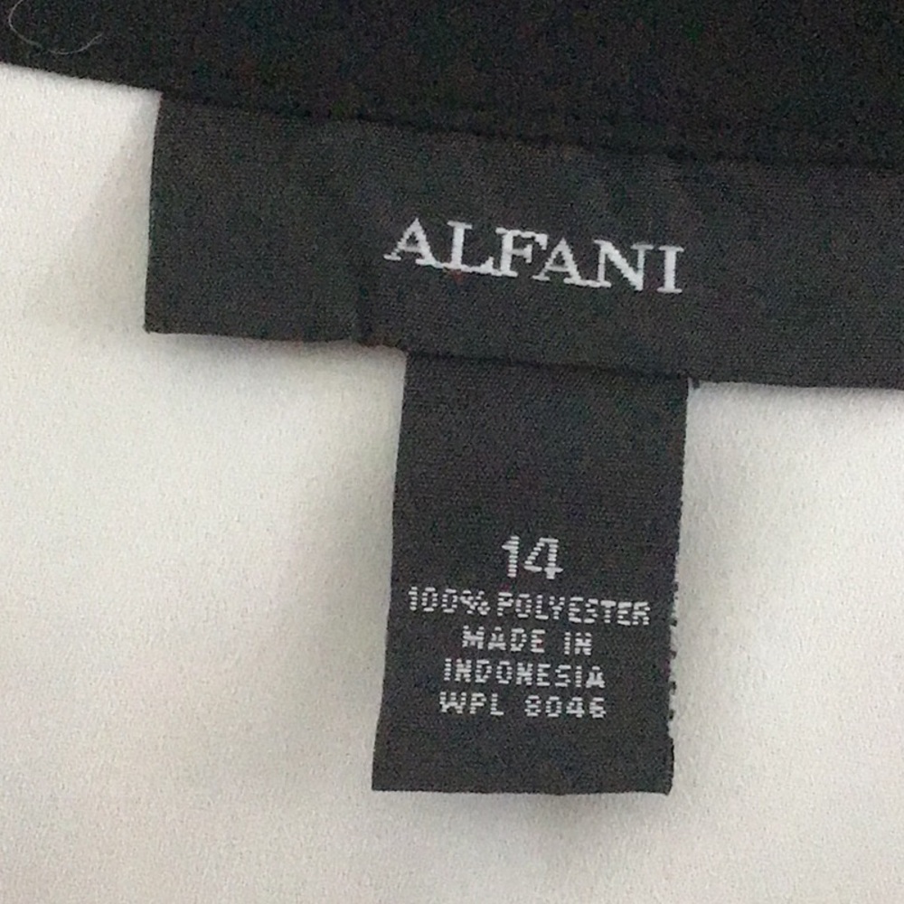 Alfani - woman’s Sleeveless Ombre Top - Black, off white and Purple - Picture 7 of 8